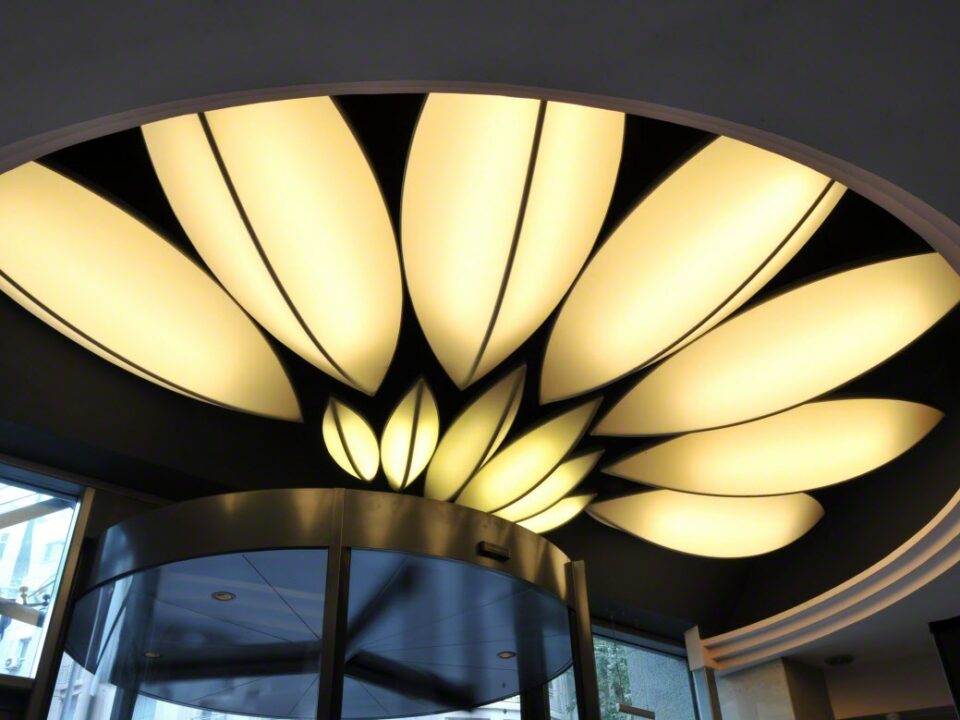 gallery-item
